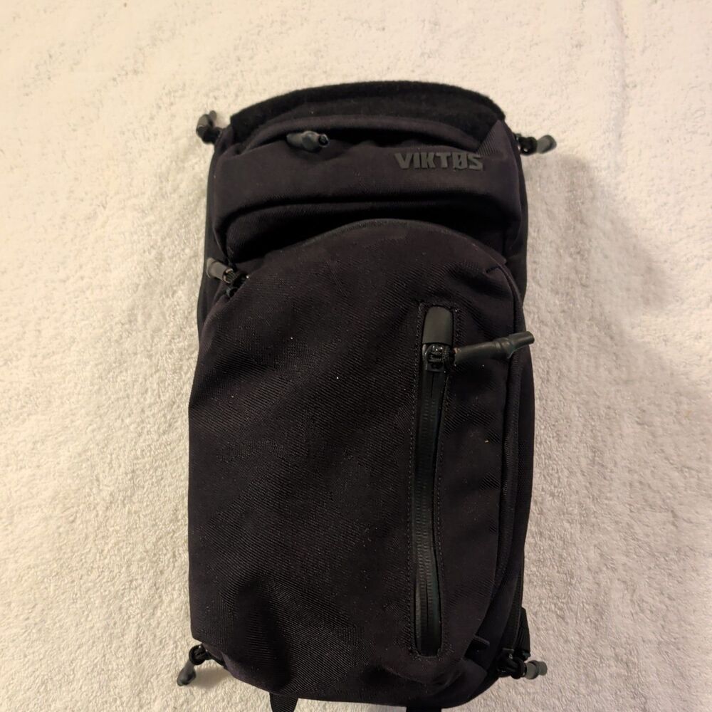 VIKTOS Upscale 3 Tactical Slingbag Backpack Durable Water-Resistant Bag Gray